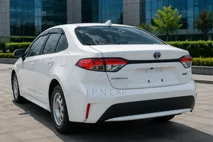 Toyota Corolla 2021 White