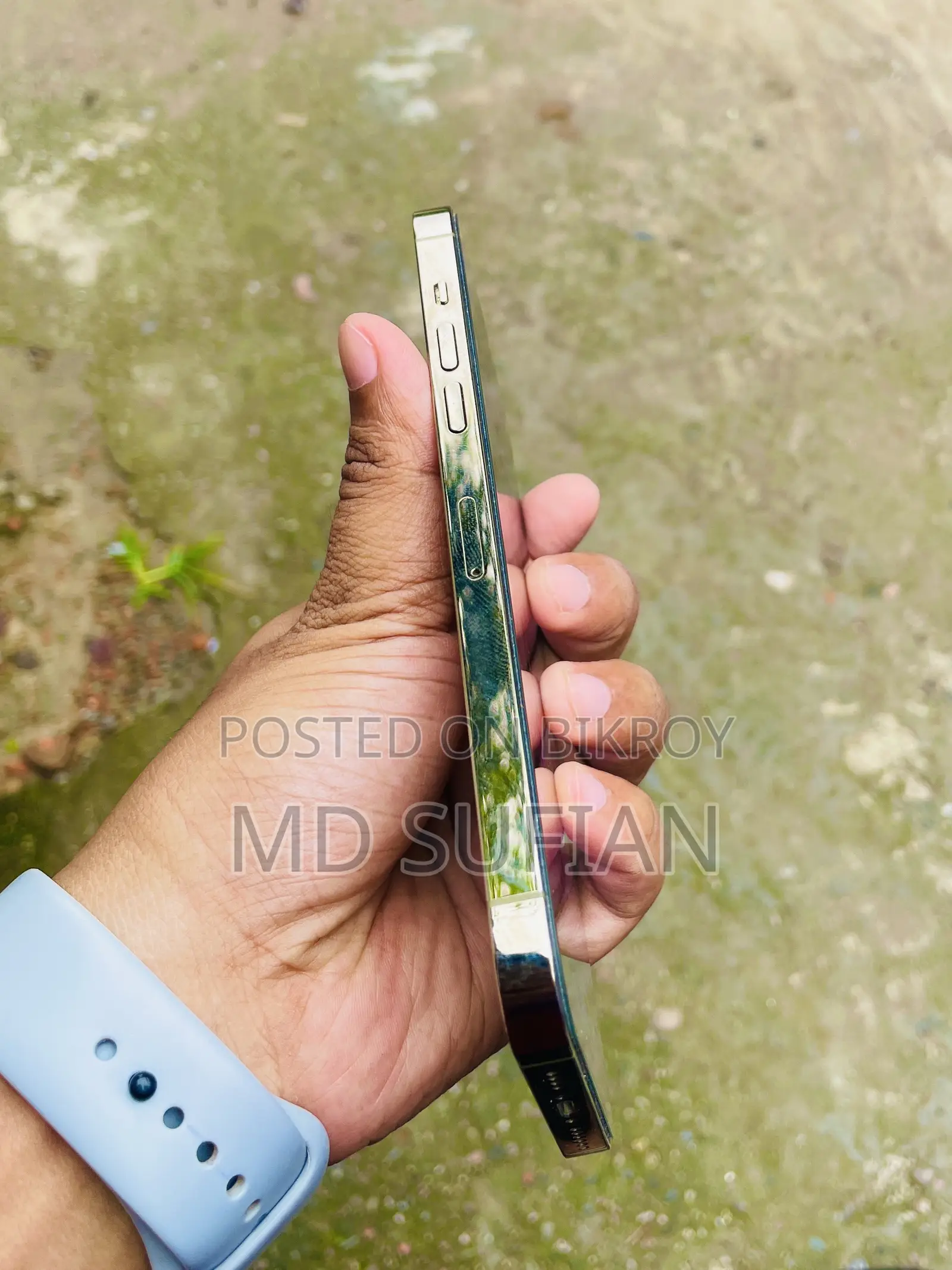 অ্যাপল আইফোন ১৪ প্রো ম্যাক্স ১২৮ জিবি গোল্ড