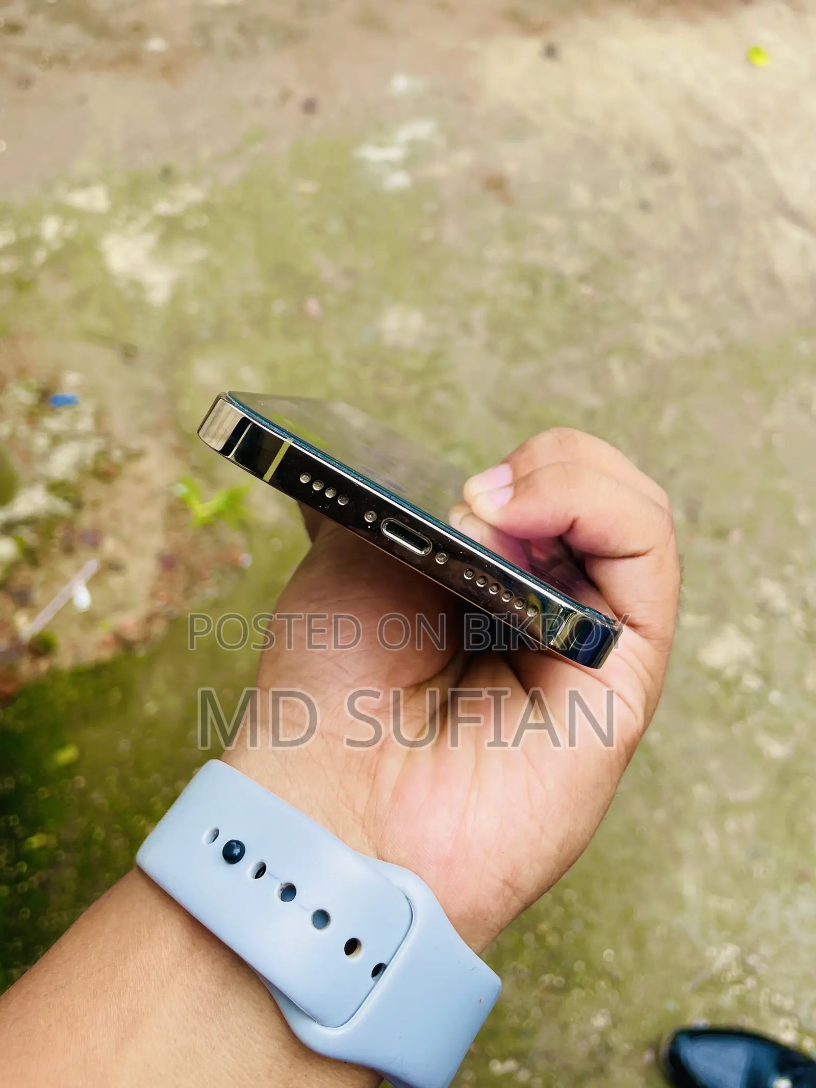 অ্যাপল আইফোন ১৪ প্রো ম্যাক্স ১২৮ জিবি গোল্ড