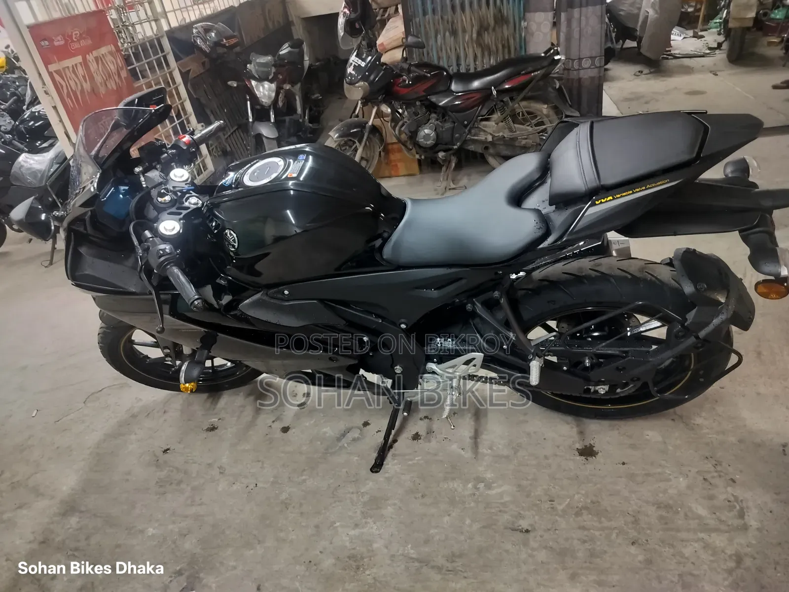 Yamaha R1 2026 Black