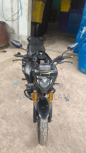 Hero Xtreme 160R 4V 2025 Black