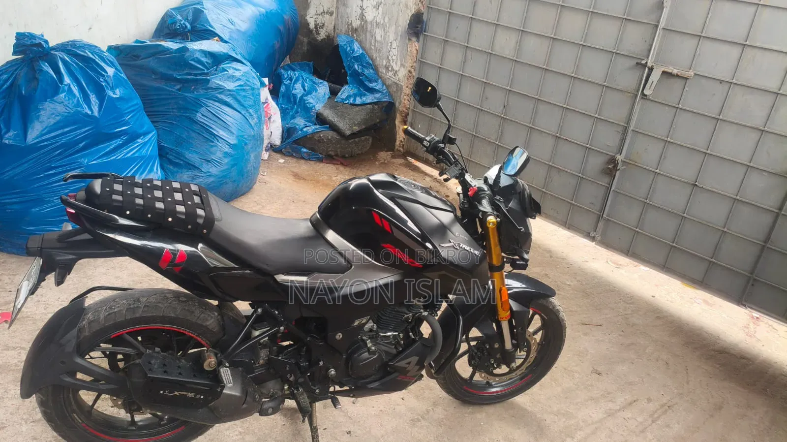 Hero Xtreme 160R 4V 2025 Black