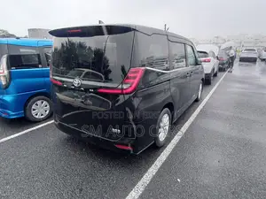 Toyota Noah 2022 Black