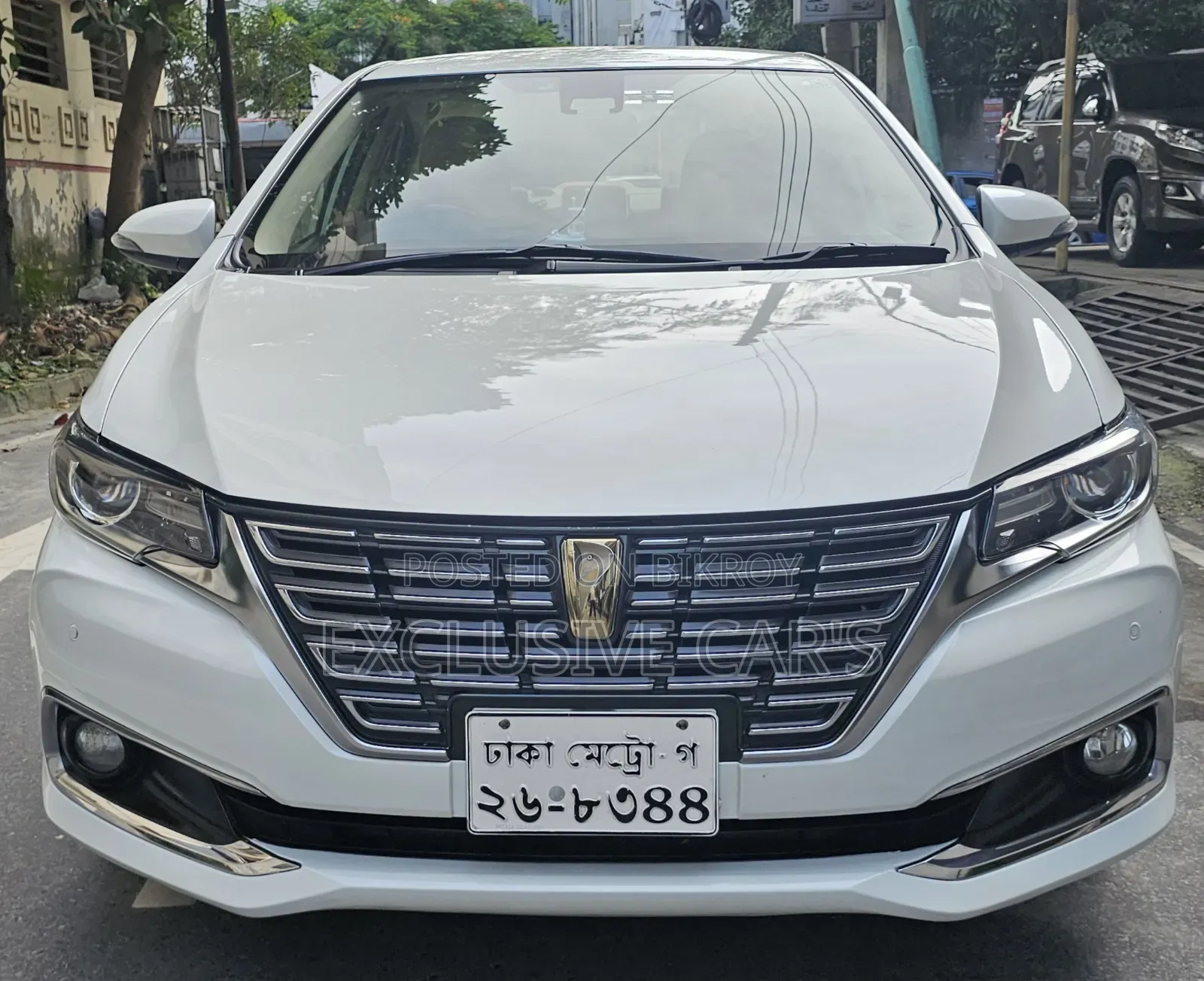 টয়োটা প্রমিও ২০১৬ পার্ল
