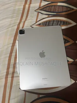 Apple iPad Pro 12.9 (2022) 128 GB Silver