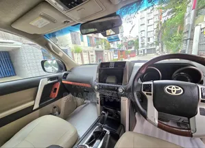 Toyota Land Cruiser Prado 2010 Black
