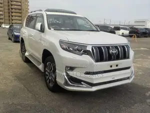 Toyota Land Cruiser Prado 2.7 2023 Pearl