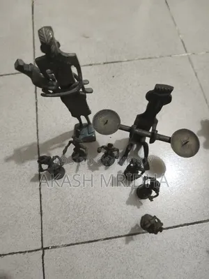 Antique Dhokra Set (8 Pcs)