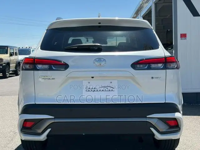 Toyota Corolla Cross 2021 Pearl