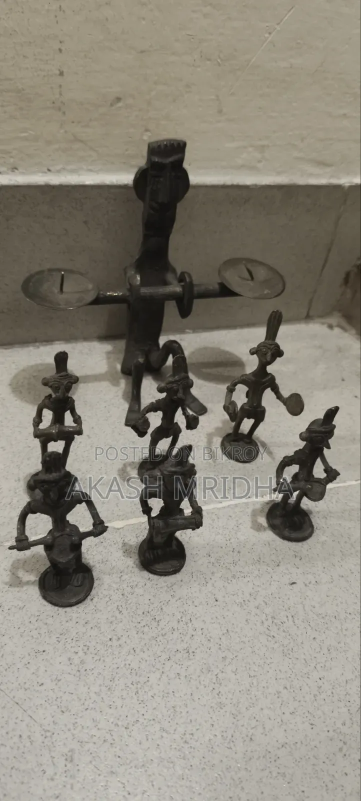 Antique Dhokra Set (8 Pcs)