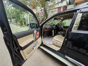 Toyota Land Cruiser Prado 2010 Black