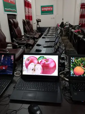 ল্যাপটপ এসার ৪জিবি ইন্টেল এসএসডি ৫০০জিবি