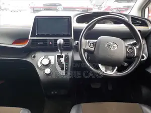 Toyota Sienta 2021 Pearl