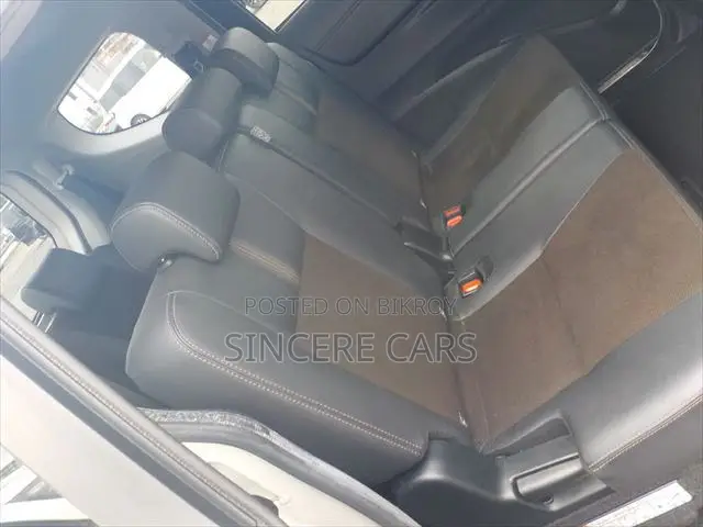 Toyota Sienta 2021 Pearl