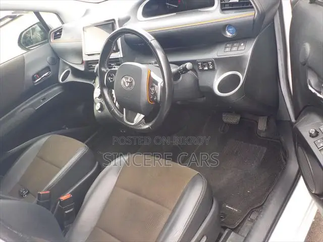 Toyota Sienta 2021 Pearl
