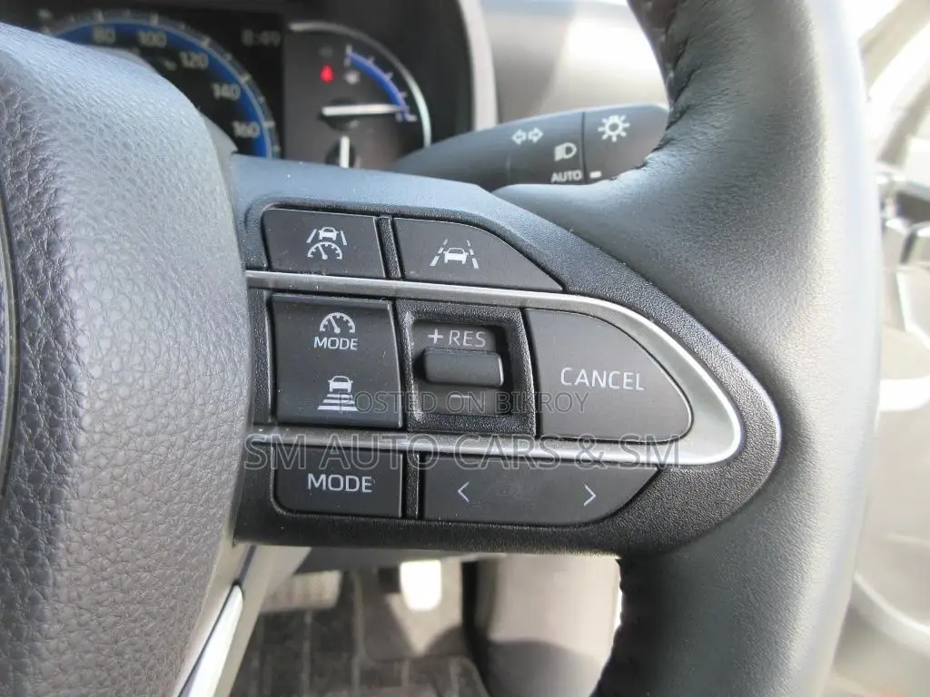 Toyota Voxy Hybrid S-Z 2WD 7-Seater 2022 Pearl