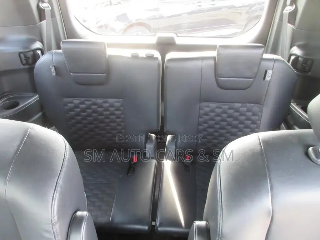 Toyota Voxy Hybrid S-Z 2WD 7-Seater 2022 Pearl