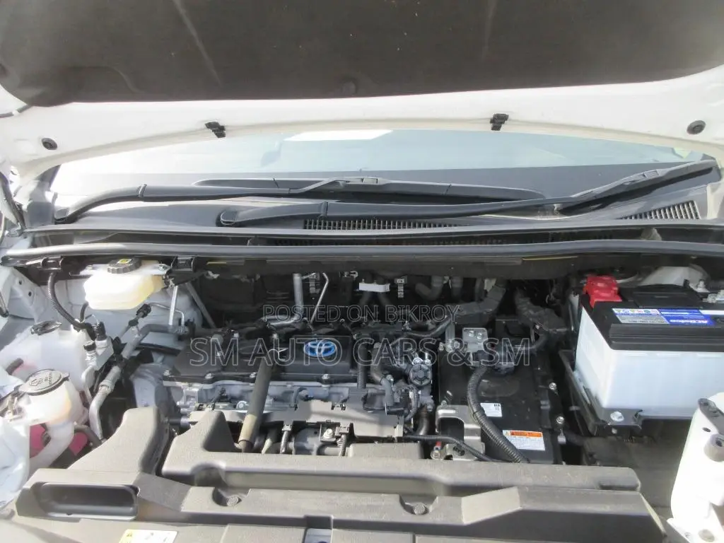 Toyota Voxy Hybrid S-Z 2WD 7-Seater 2022 Pearl