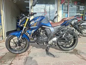 ইয়ামাহা এফজেড ২০২৫ ব্লু