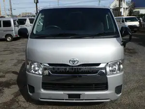 Toyota HiAce 2021 Silver