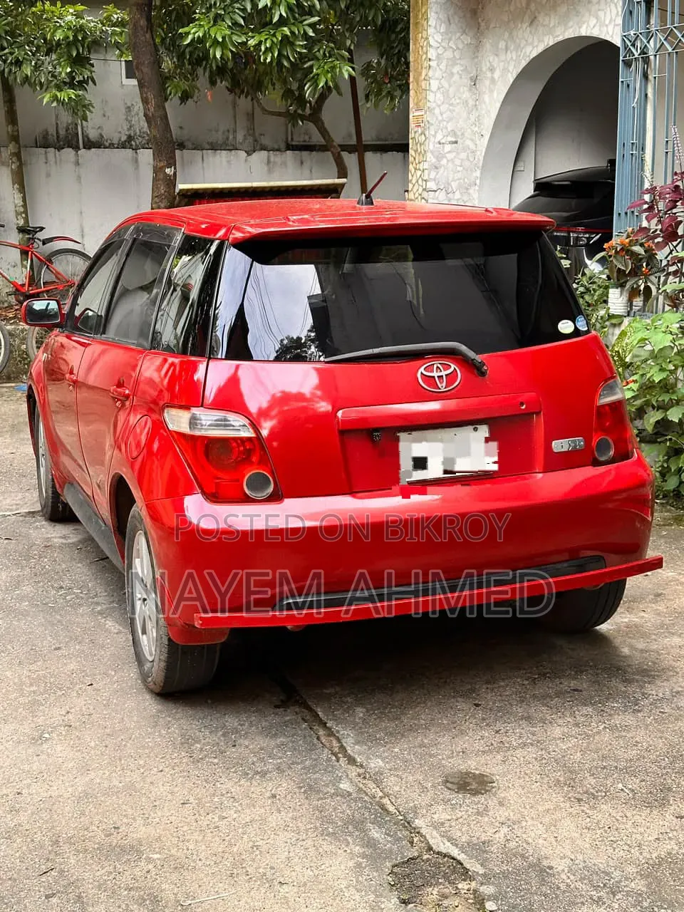 Toyota Toyoace 2004 Red