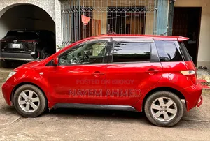 Toyota Toyoace 2004 Red