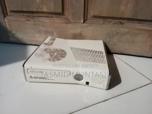 Xbox 360 250 GB (Need Repair)