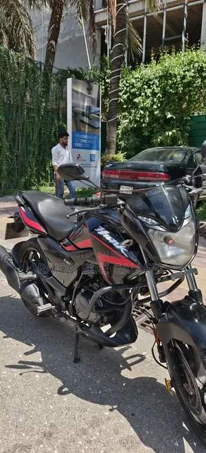 New Hero Hunk 2021 Black