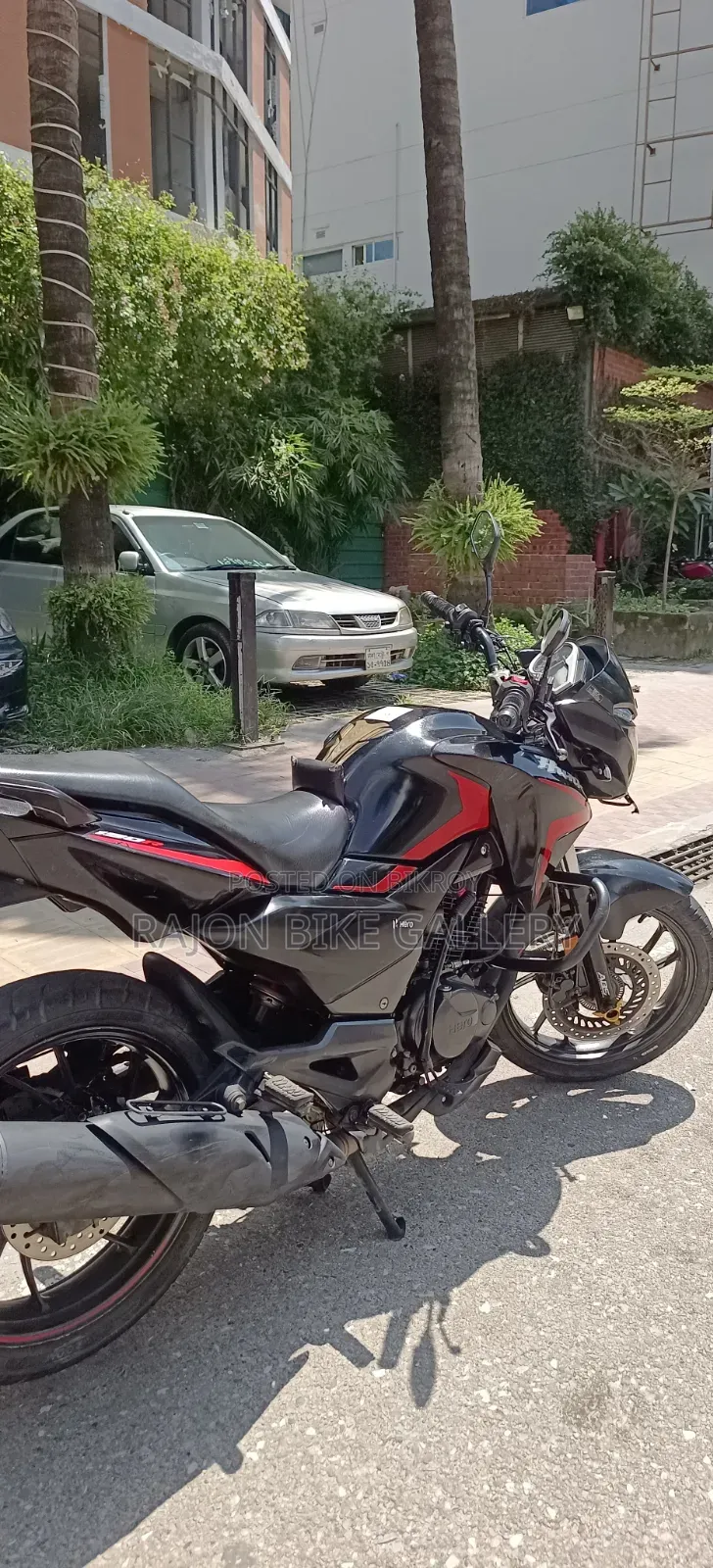 New Hero Hunk 2021 Black