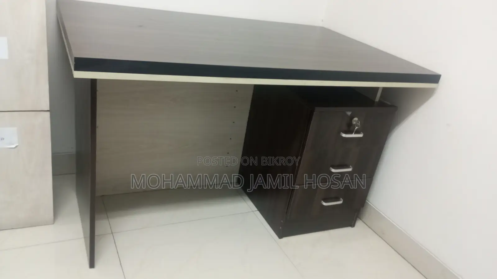অফিস এক্সিকিউটিভ টেবিল