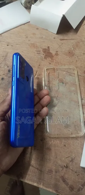 ভিফোন ৩২ জিবি নীল