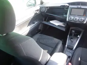 Toyota Corolla Fielder 2021 Silver