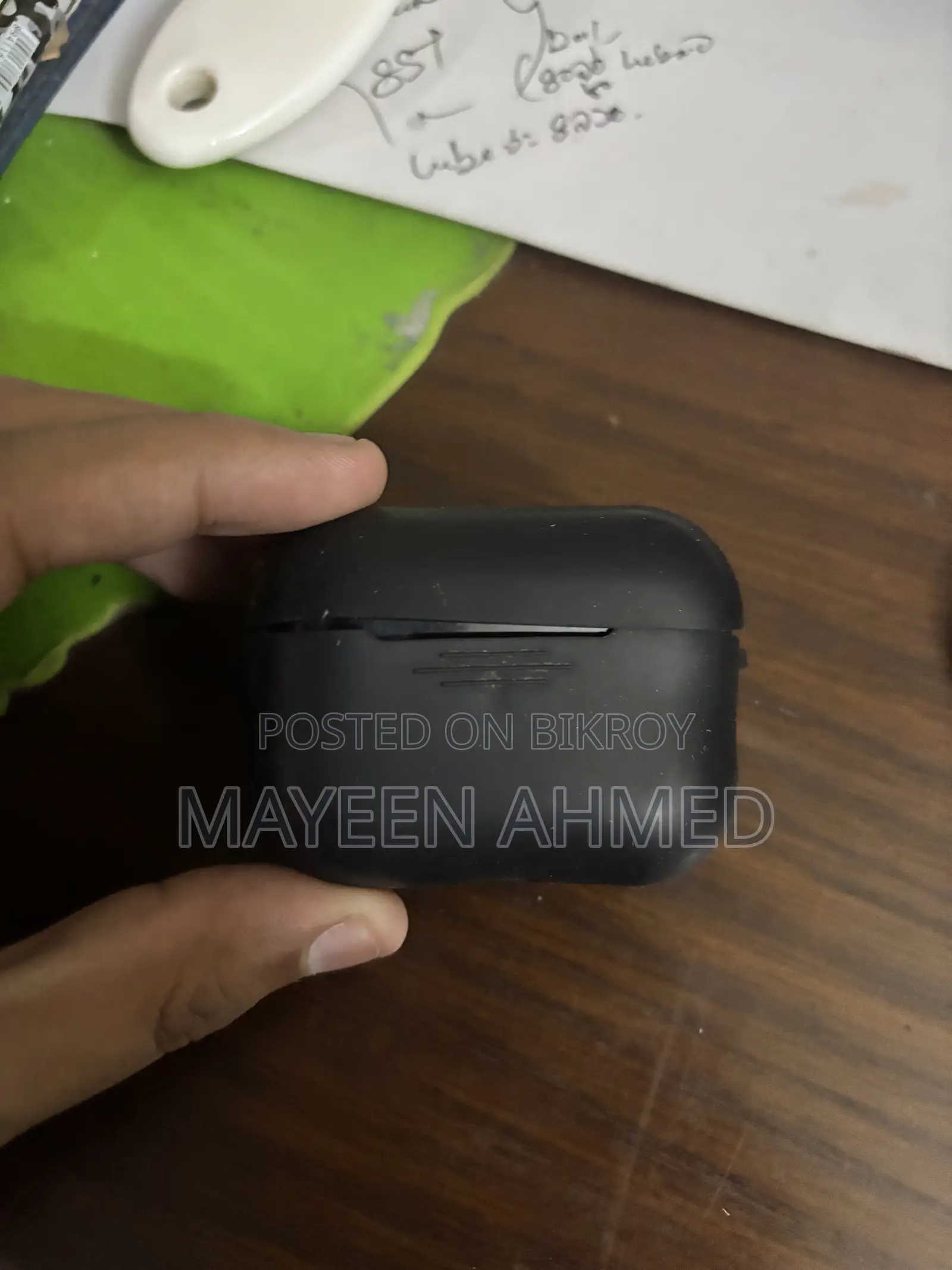 কভারসহ ওয়ানপ্লাস এয়ারপড