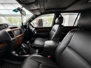 Toyota Land Cruiser Prado 2004 Black