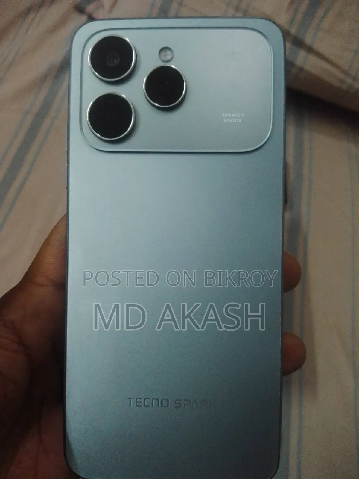 Tecno Spark 40 256 GB Silver