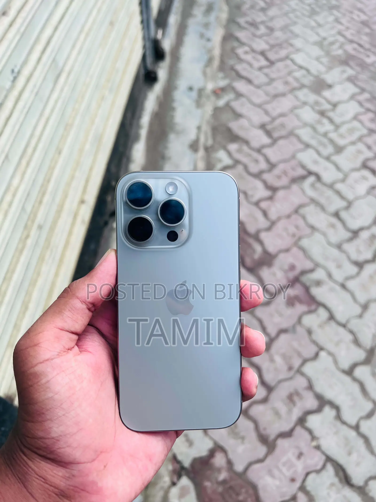 অ্যাপল আইফোন ১৬ প্রো ২৫৬ জিবি