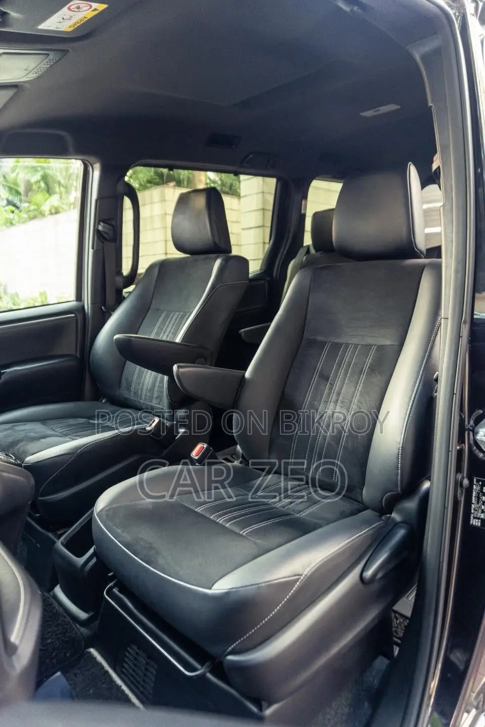 Toyota Esquire 1.8 Front Wheel Drive Hybrid 7 Seater 2021 Black