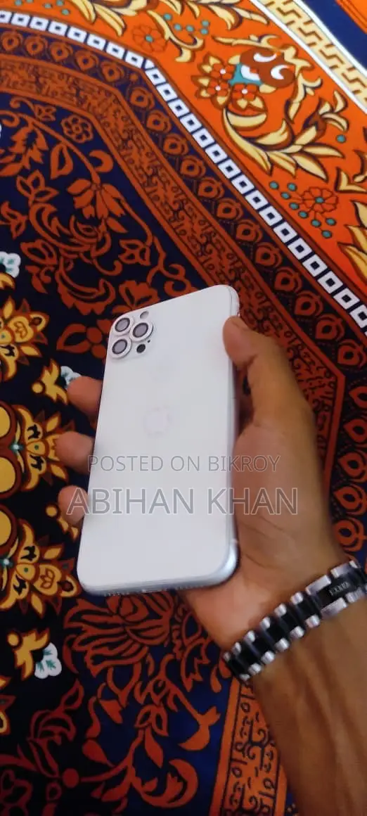 Apple iPhone XR 256 GB White