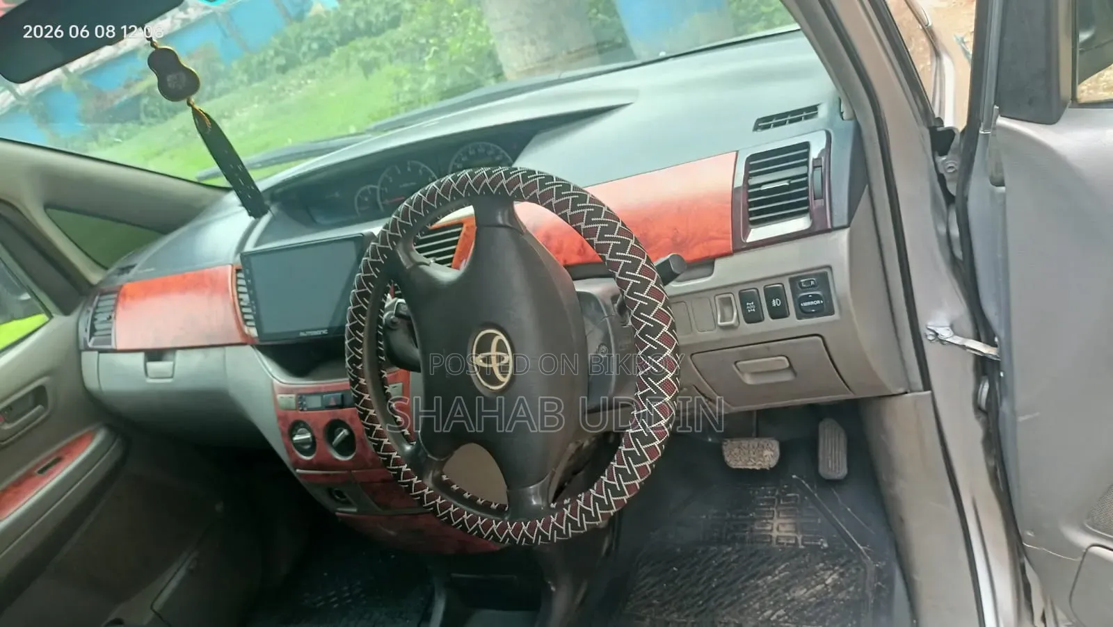 Toyota Noah 2003 Silver