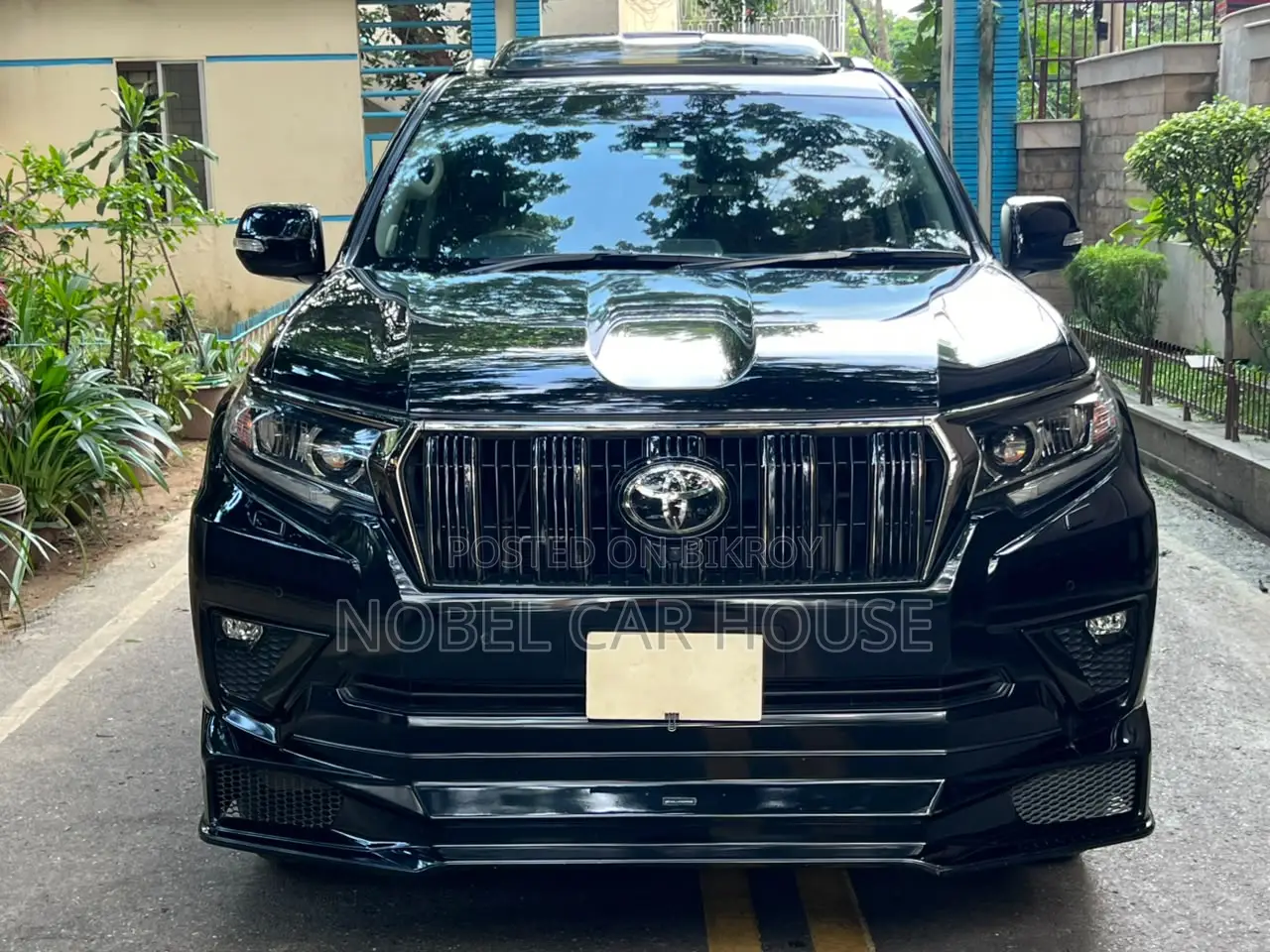 Toyota Land Cruiser 2022 Black