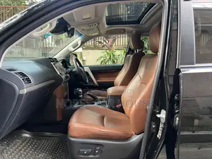 Toyota Land Cruiser 2022 Black