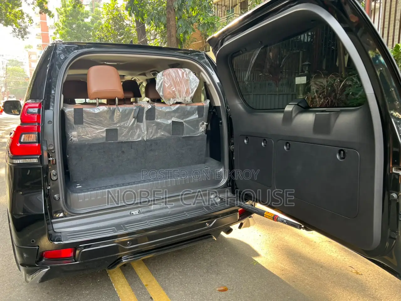 Toyota Land Cruiser 2022 Black