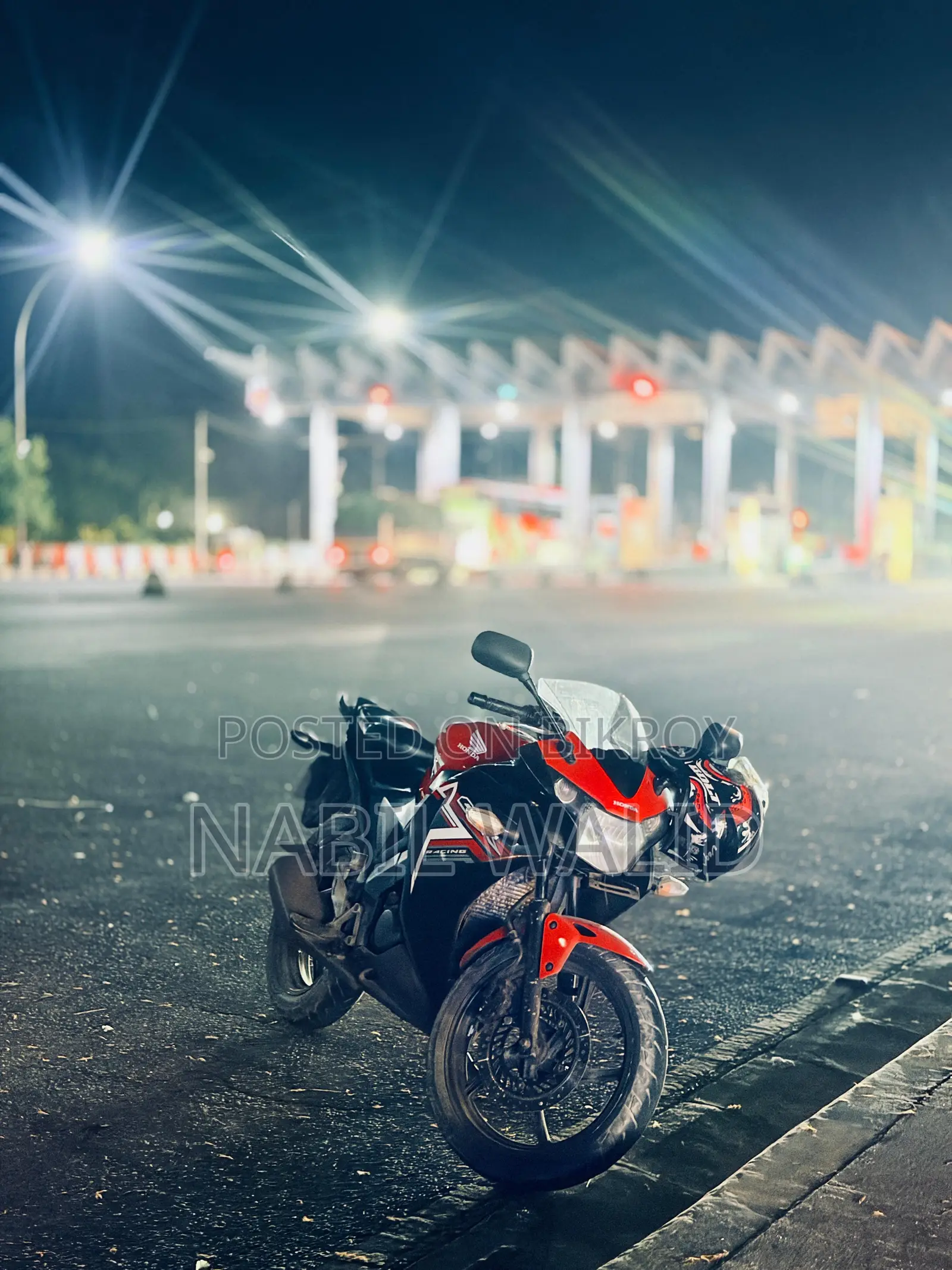 হোন্ডা সিবিআর ২০১৭ লাল