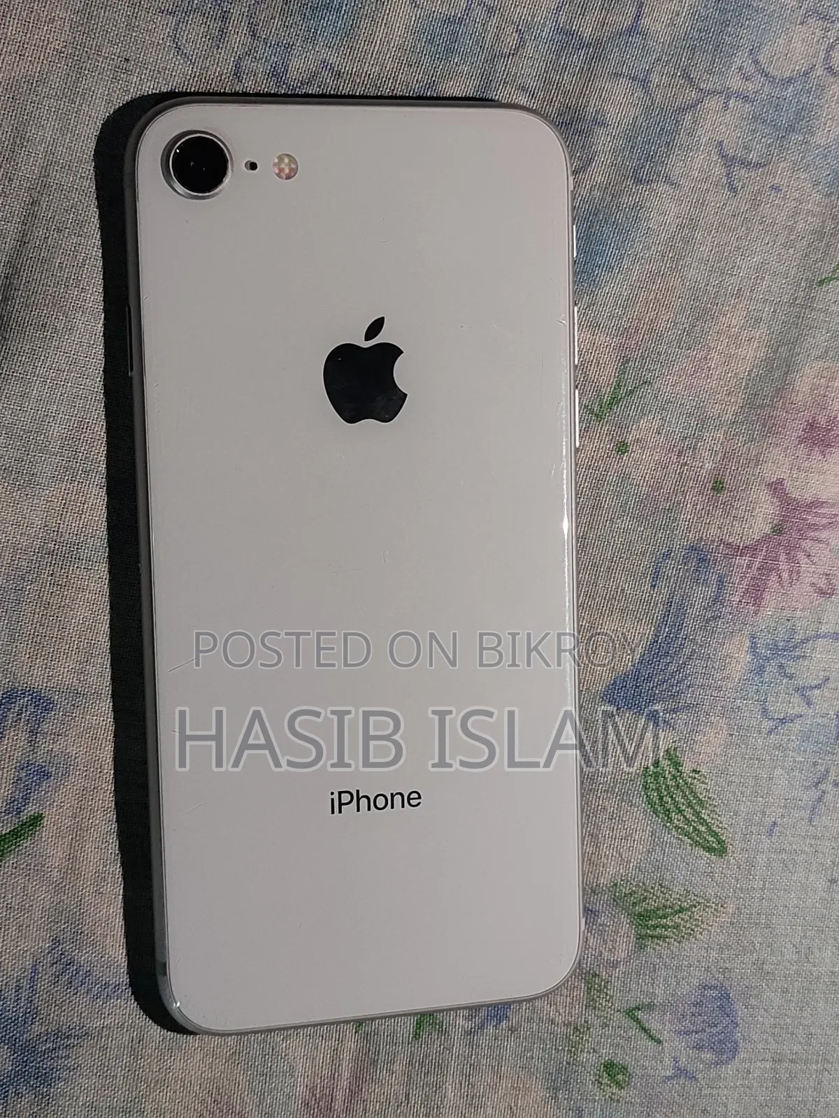 অ্যাপল আইফোন ৮ ৬৪ জিবি হোয়াইট