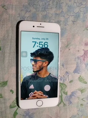 অ্যাপল আইফোন ৮ ৬৪ জিবি হোয়াইট