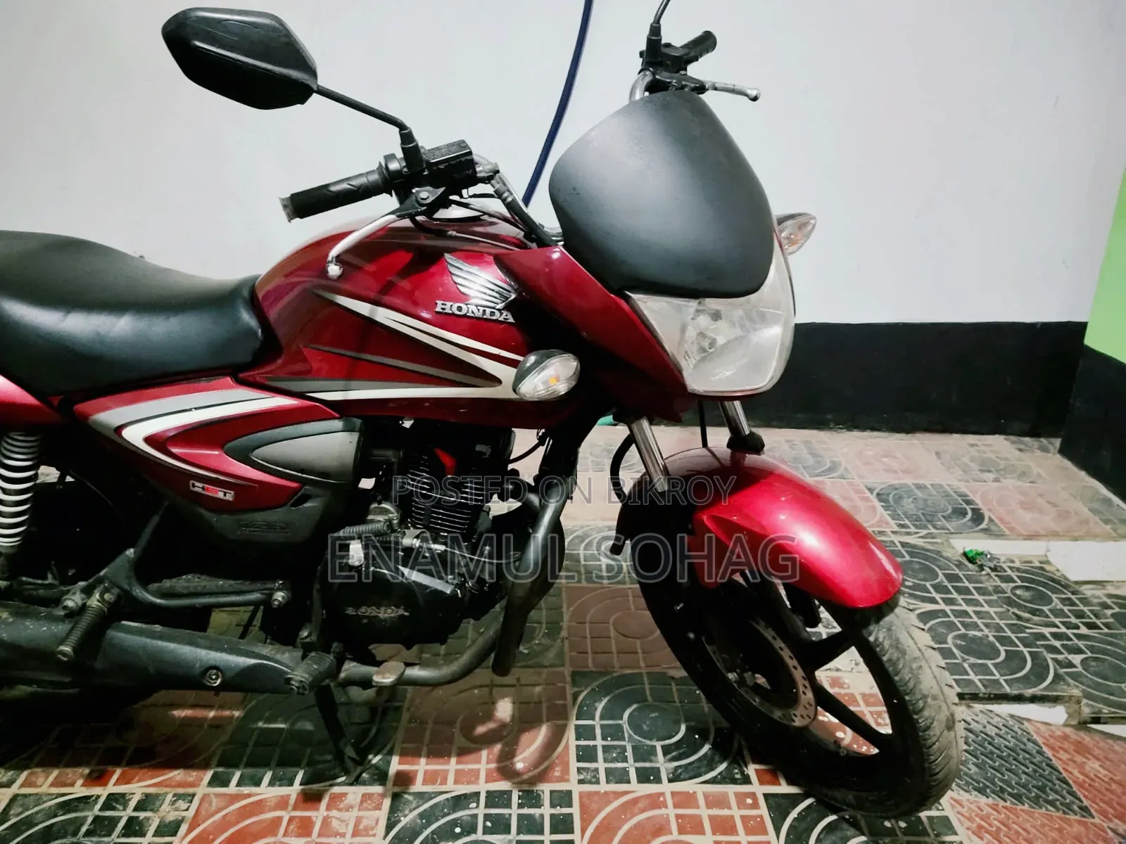 Honda CB 2018 Red