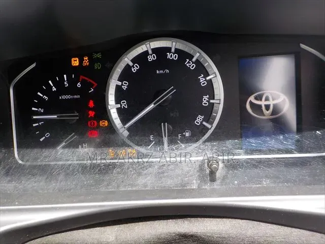 Toyota HiAce 2022 Grey