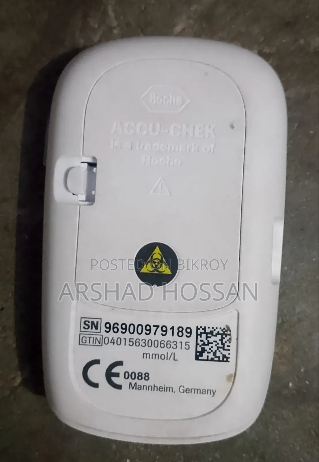 Accu-Chek Instant S Glucometer