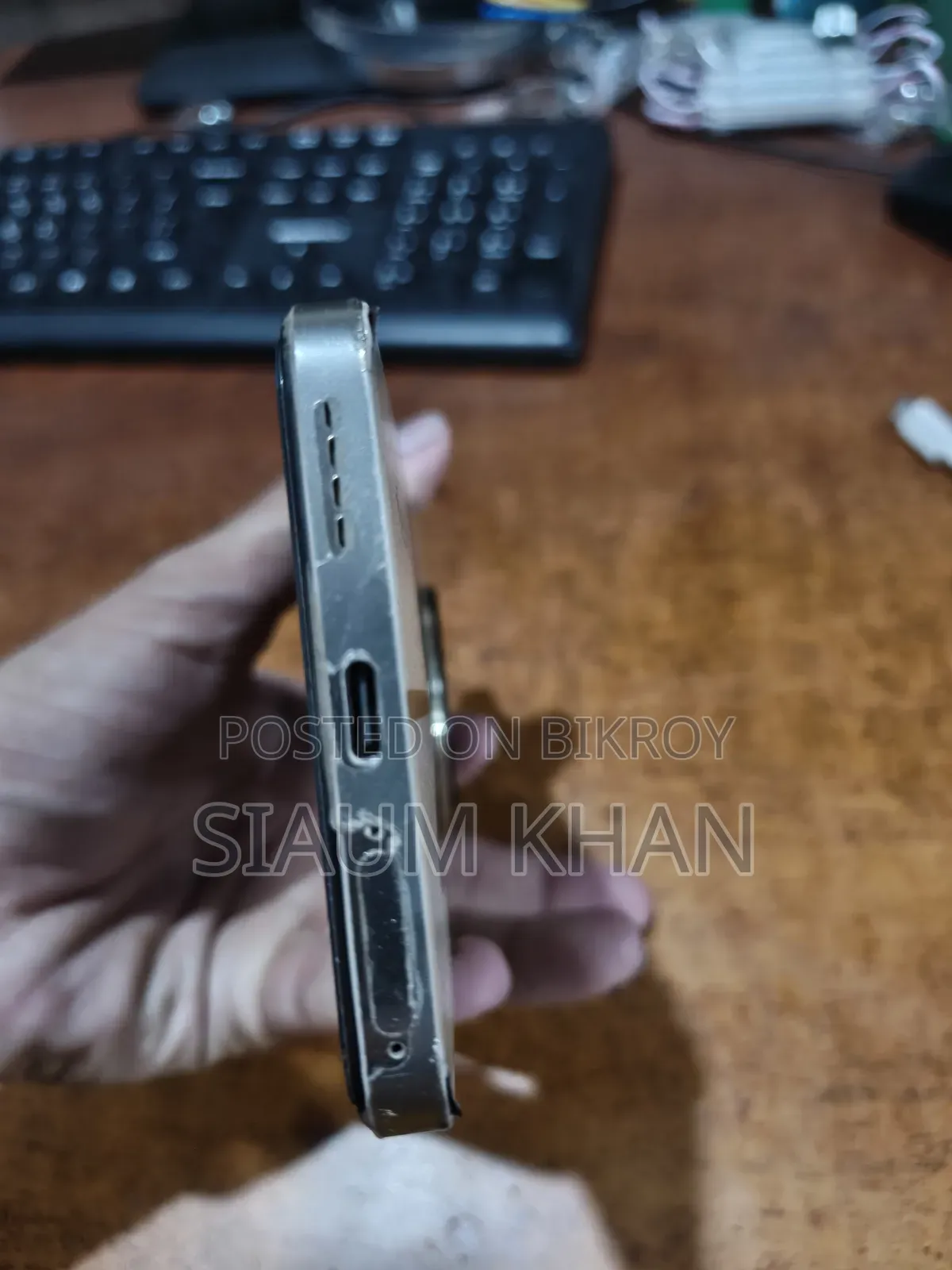 রিয়েলমি ১২ প্লাস ১২৮ জিবি গোল্ড