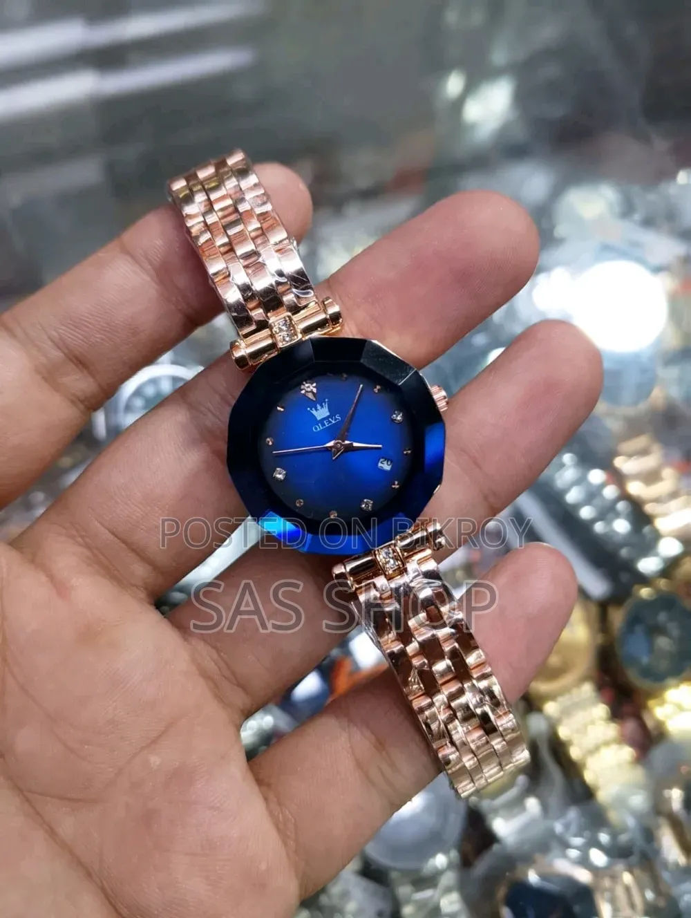 Women Watch – A New Definition of Elegance!